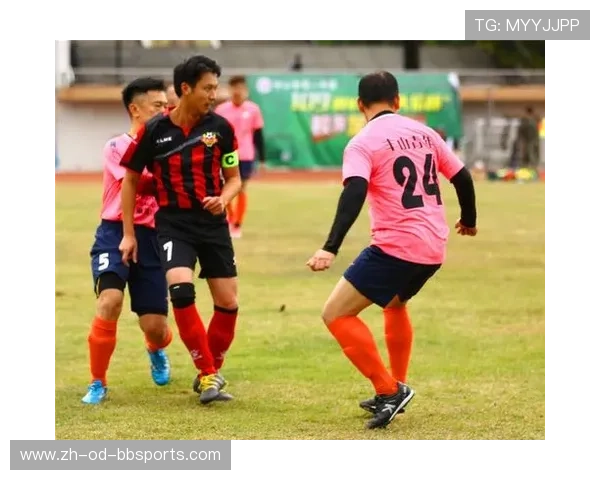 金秋足球争霸赛老年组别燃情启动 金秋足球争霸赛老年组别燃情启动