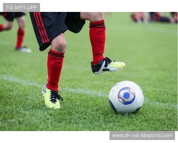 足球训练中的技术细节与打法优化