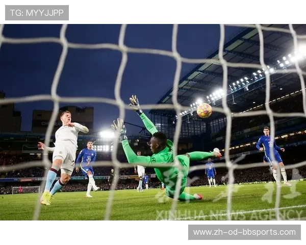 足球比赛中的全场紧逼战术与执行要点 足球比赛中的全场紧逼战术与执行要点